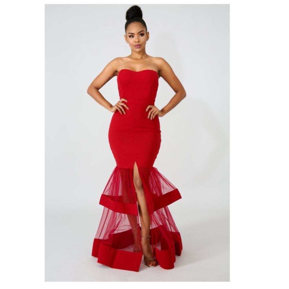Sheer tube mermaid dress in red
